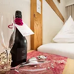 Enjoy The Alps - Aparthotel 4*