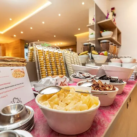 Enjoy The Alps Aparthotel 4*