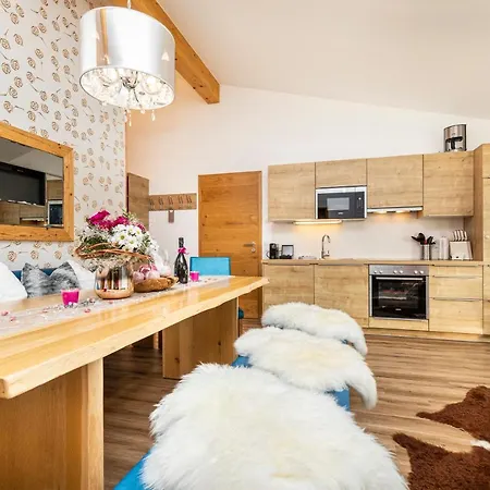 Enjoy The Alps Apart Otel *