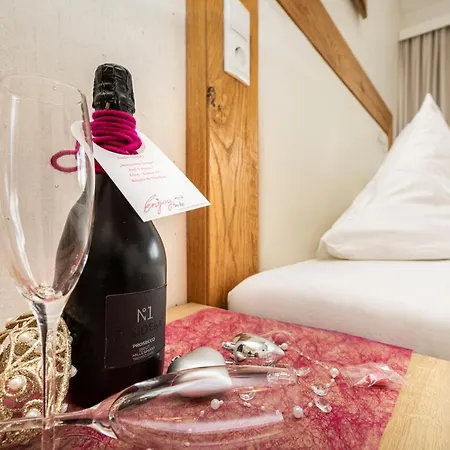 Enjoy The Alps Apart Otel *