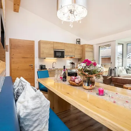 Enjoy The Alps מלון דירות