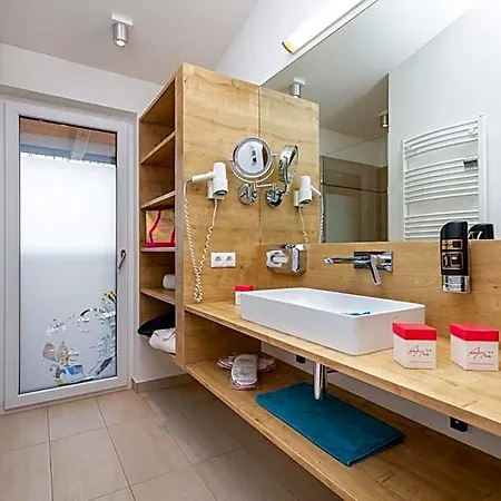 Enjoy The Alps - Hotel apartamentowy 4*