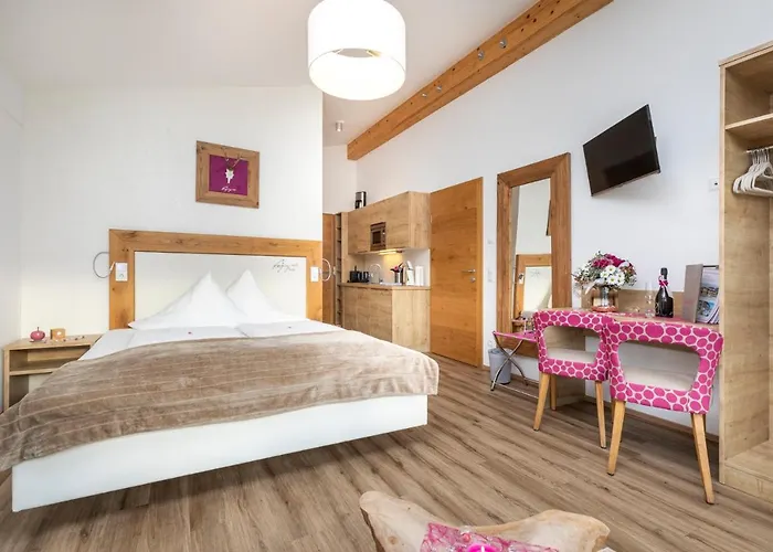 Ξενοδοχείο με διαμερίσματα Enjoy The Alps - 4*